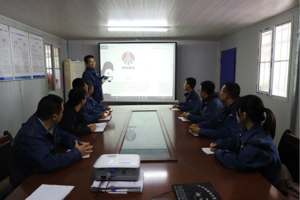 陜煤建設(shè)漢中分公司多舉措深入學(xué)習(xí)宣貫陜煤集團新版《企業(yè)文化手冊》