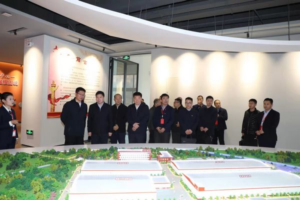 省國資委主任王海鵬一行深入陜煤建設(shè)天工公司承建的清澗北國棗業(yè)項目調(diào)研指導(dǎo)工作