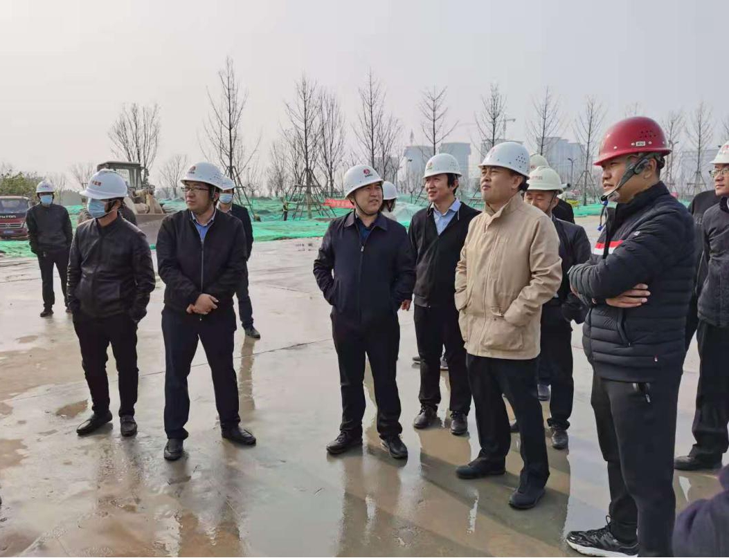 西咸新區(qū)黨工委委員、管委會總規(guī)劃師陳默一行赴空港新城項目調(diào)研指導(dǎo)