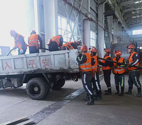 陜煤建設(shè)機(jī)電安裝公司承建紅柳林北二盤(pán)區(qū)綜采面主供電系統(tǒng)安裝完工