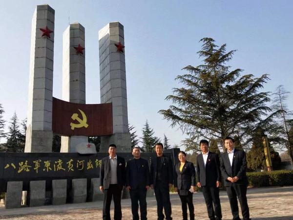 陜煤建設(shè)韓城分公司土建九項(xiàng)目部開展“宣講黨的十九屆五中全會(huì) 傳承東渡精神”主題黨日活動(dòng)