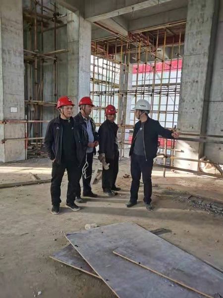 陜煤建設(shè)天工公司中儲(chǔ)糧項(xiàng)目部開(kāi)展查隱患、堵漏洞、找盲區(qū)、補(bǔ)短板安全生產(chǎn)大檢查活動(dòng)