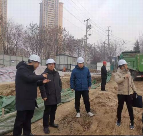 咸陽市住建局副局長馬懷素深入咸陽市城市停車場BOT項(xiàng)目檢查指導(dǎo)工作