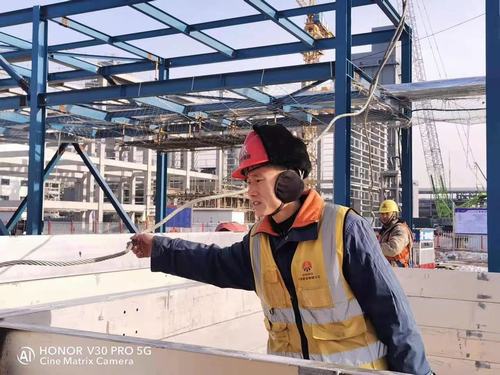 【春節(jié)一線報(bào)道】春節(jié)堅(jiān)守崗位的銅煤建設(shè)者