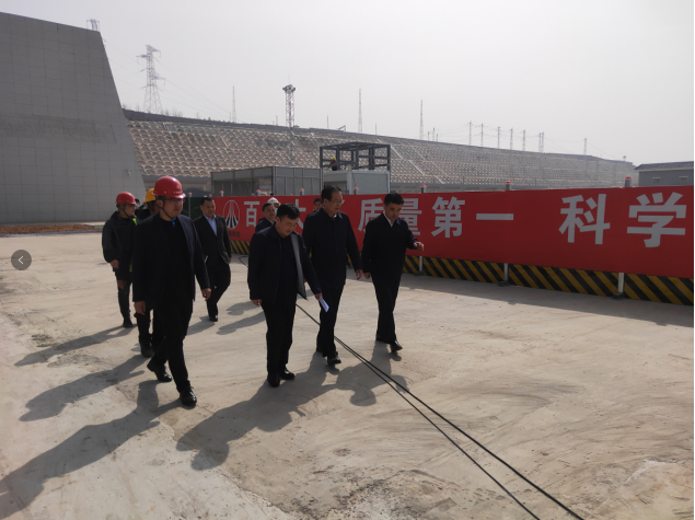 咸陽市紀委書記張海文蒞臨銀西高鐵彬州東站前廣場項目檢查指導(dǎo)工作