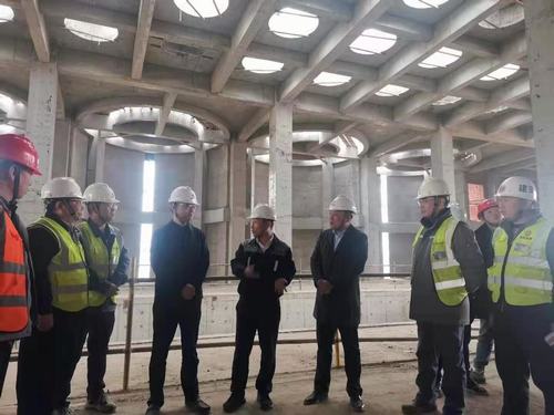 榆林化學(xué)公司董事長宋世杰蒞臨陜煤建設(shè)銅煤公司第十六項目部檢查指導(dǎo)工作