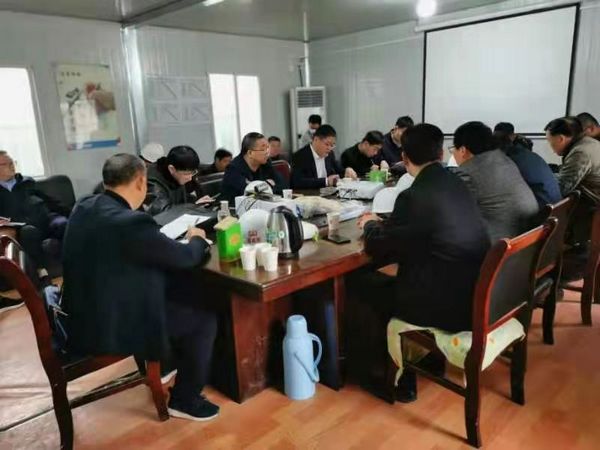 陜西省安委辦應(yīng)急管理廳主任張衛(wèi)華一行深入富秦馨苑5#樓施工現(xiàn)場檢查指導(dǎo)工作