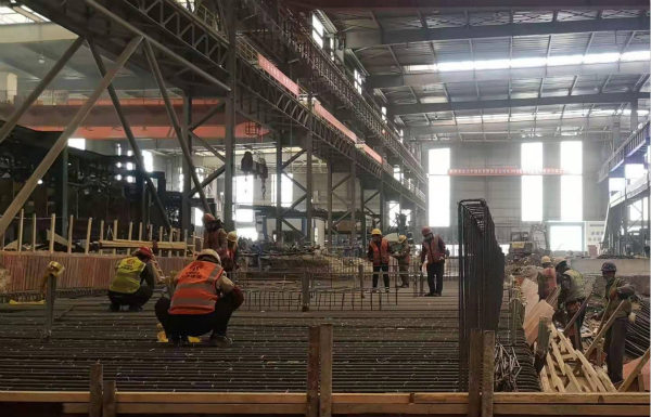 陜煤建設(shè)漢中分公司只爭(zhēng)朝夕 漢鋼高線(xiàn)熱機(jī)軋制改造項(xiàng)目如火如荼