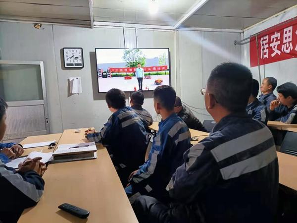 陜煤建設(shè)洗選煤運(yùn)營公司紅柳林洗煤廠項目部：安全無小事，防火第一步