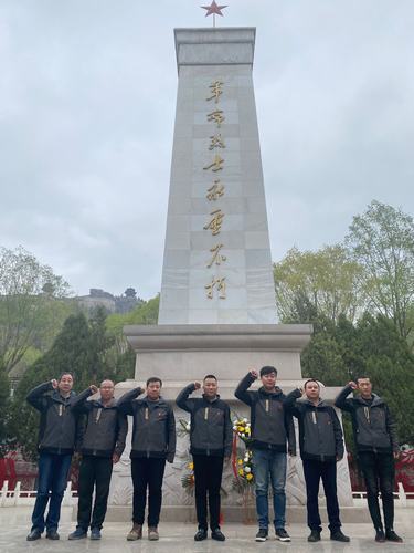 陜煤建設(shè)銅煤公司第十六項目部黨支部開展“解讀紅色記憶，汲取紅色力量，勇?lián)鷷r代使命”主題黨日活動