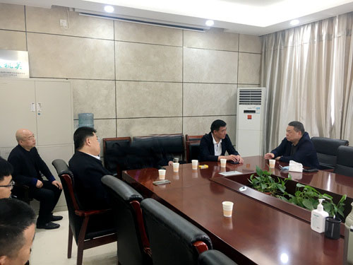 寧興剛、王寧在渭南梅園新村項(xiàng)目調(diào)研