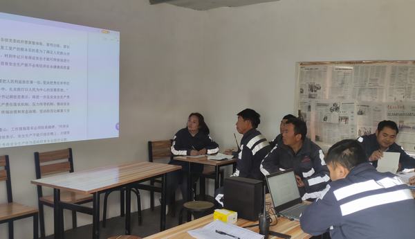 陜煤建設(shè)洗選煤運(yùn)營(yíng)公司銅川制沙運(yùn)營(yíng)項(xiàng)目部：加強(qiáng)安全教育培訓(xùn)，提高人員安全意識(shí)