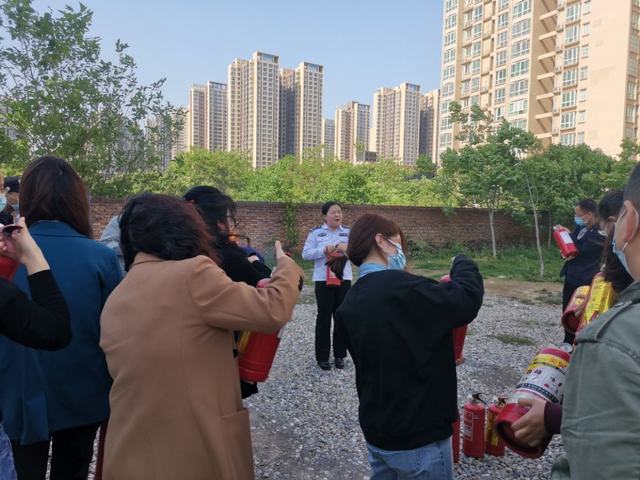 設(shè)計(jì)研究院開展消費(fèi)安全知識培訓(xùn)及演練