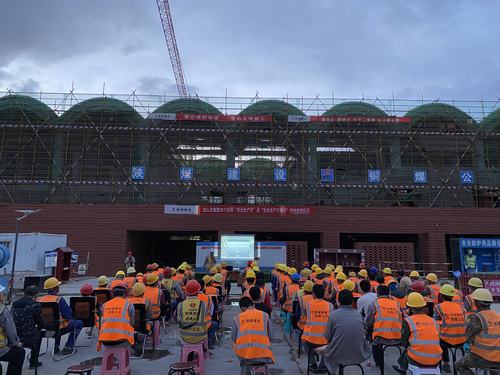 陜煤建設(shè)銅煤公司第十六項目部開展“違章，生命的紅線”事故警示教育周活動