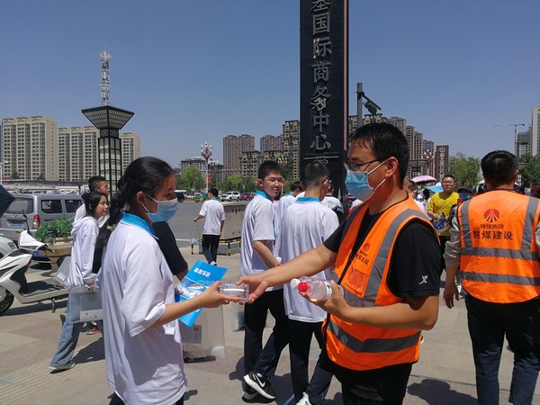 建設(shè)集團(tuán)科創(chuàng)新城市政一期工程N1項目 暖心行動助力“趕考生”