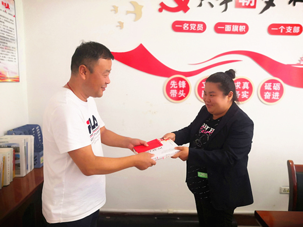 陜煤建設(shè)礦建三公司：“金秋助學(xué)”照亮學(xué)子前行路