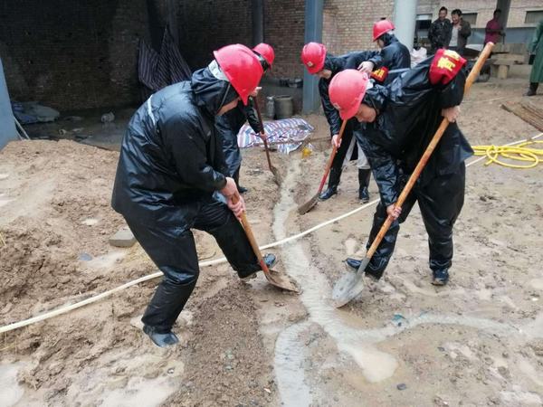 陜煤建設(shè)韓城分公司土建四項(xiàng)目部“三嚴(yán)三實(shí)”筑牢防汛堤壩