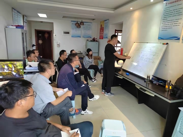 陜煤建設新城公司積極開展項目部內(nèi)部培訓