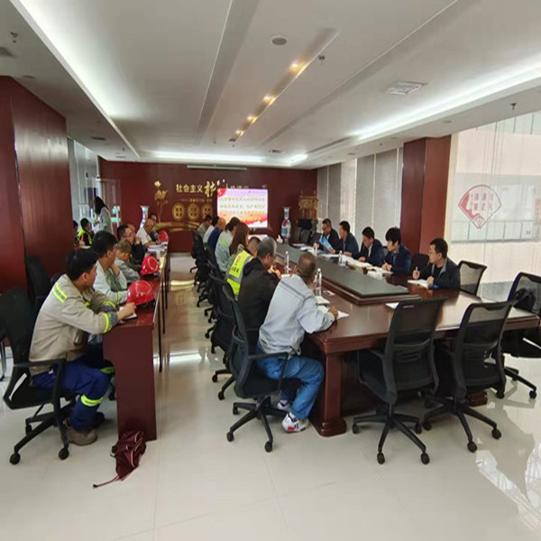 陜煤建設(shè)咸陽分公司承建的富平改擴(kuò)建60萬噸/年水泥立磨粉磨系統(tǒng)項(xiàng)目試生產(chǎn)、質(zhì)量驗(yàn)收順利通過驗(yàn)收