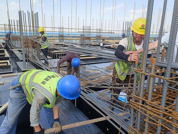 【國慶“走一線”（四）】 鏡頭記錄陜煤建設(shè)者最美時(shí)刻