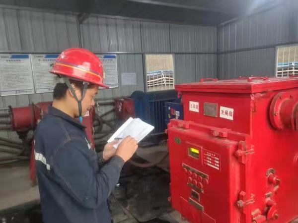 陜煤建設(shè)礦建二公司第二項目部多舉措強化供電安全管理