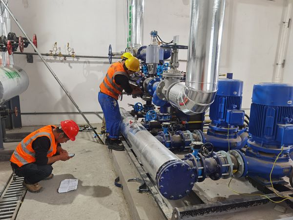 陜煤建設(shè)天工公司施工的榆林化學(xué)一號(hào)消防站換熱站按期供暖投運(yùn)