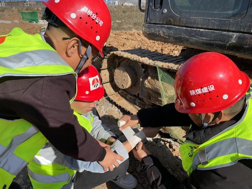 陜煤建設(shè)路橋分公司：應(yīng)急演練“打頭陣”，安全防線不松懈