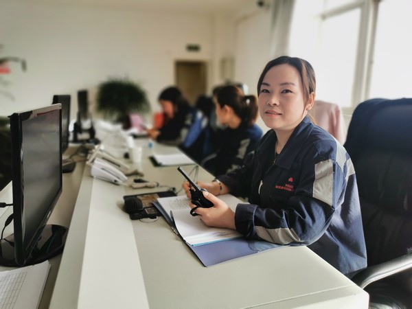 “鏗鏘玫瑰”綻“煤?！?></div>
                                <div   id=