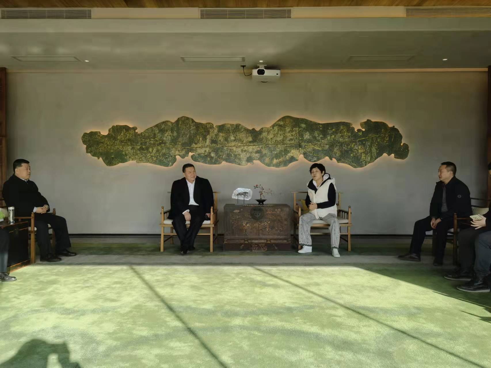 寧興剛、王寧到天朗控股集團(tuán)開展合作交流