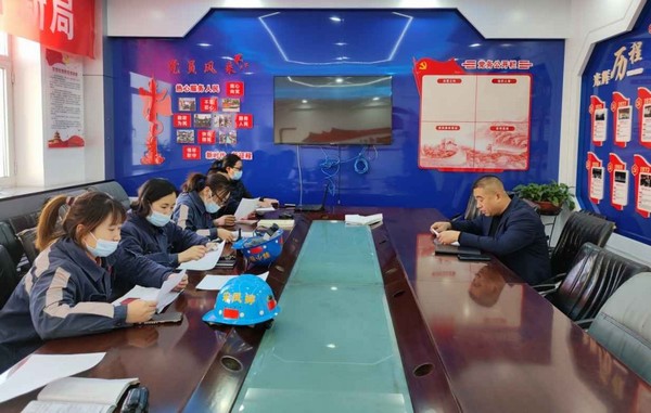 陜煤建設(shè)洗選煤運(yùn)營(yíng)公司紅柳林洗煤廠項(xiàng)目部：“靚”化庫(kù)房環(huán)境，“敲”好盈余算盤