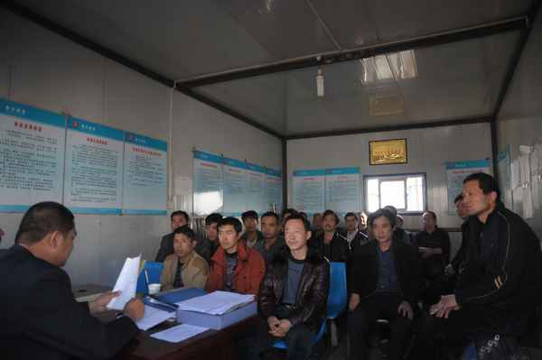 陜煤建設(shè)煤礦運(yùn)營服務(wù)分公司:治理“三違”有良方