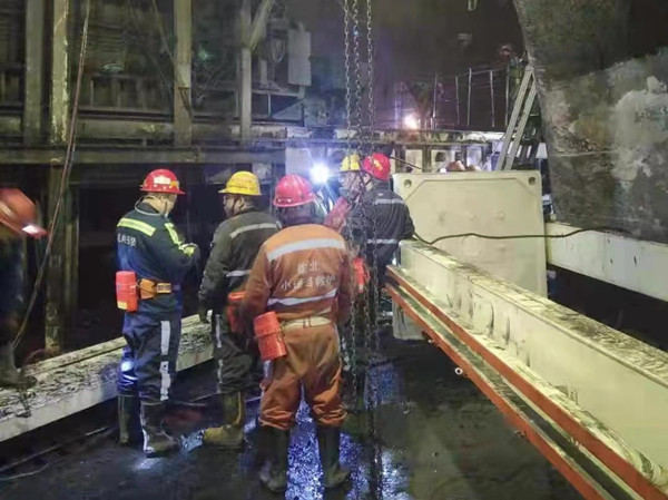 陜煤建設(shè)機(jī)電安裝公司小保當(dāng)項目部：鏖戰(zhàn)4天完成煤水分離系統(tǒng)安裝任務(wù)