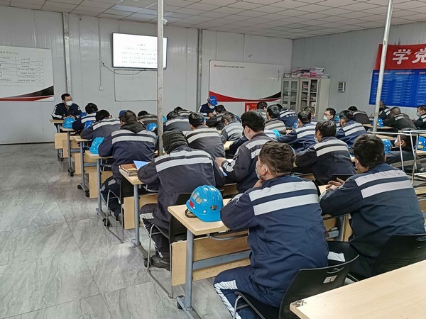 陜煤建設(shè)洗選煤運(yùn)營(yíng)公司紅柳林洗煤廠(chǎng)項(xiàng)目部：力求精細(xì)標(biāo)準(zhǔn) 力保生產(chǎn)安全