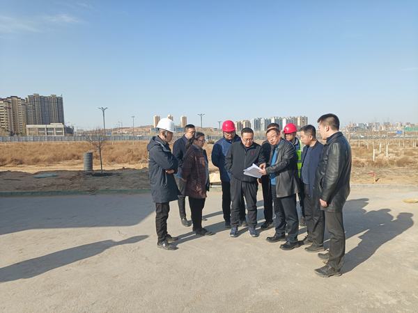 榆林市政協(xié)副主席、市發(fā)改委主任楊揚一行蒞臨科創(chuàng)新城同慧運動公園項目調(diào)研指導(dǎo)工作