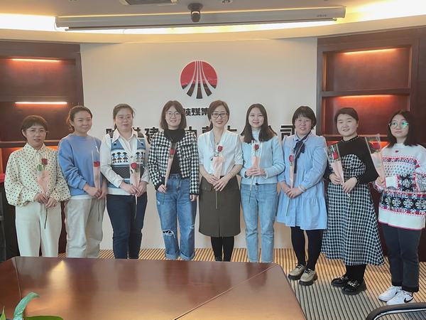 陜煤建設(shè)內(nèi)蒙古分公司組織開(kāi)展“三八婦女節(jié)”活動(dòng)