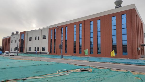 陜煤建設(shè)銅煤公司第十六項(xiàng)目部承建的榆林化學(xué)分析化驗(yàn)中心工程順利移交