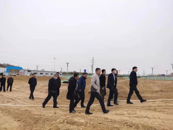 科創(chuàng)新城管委會張偉一行蒞臨科創(chuàng)新城同慧運動公園項目檢查指導(dǎo)工作