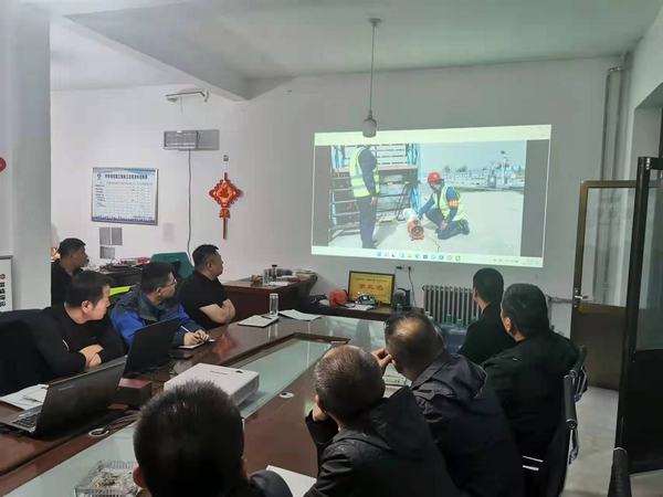 陜煤建設(shè)銅煤公司第二十一項(xiàng)目部多種形式開展安全教育活動(dòng)，筑牢安全防線