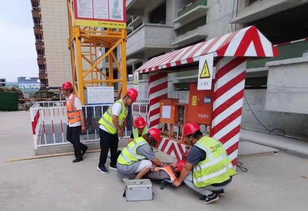 陜煤建設(shè)銅煤公司延安項目部開展觸電事故應(yīng)急演練