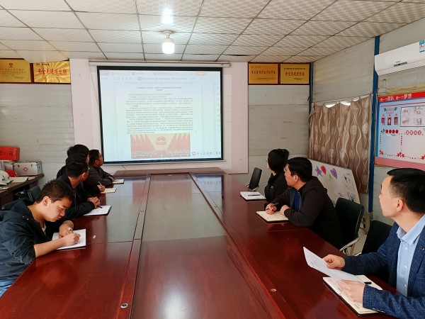 陜煤建設(shè)澄合分公司第十二項(xiàng)目部上緊發(fā)條全面發(fā)力不斷提升黨建引領(lǐng)作用