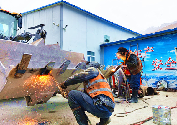 陜煤建設礦建三公司天山項目1號豎井掘進進尺再創(chuàng)新高
