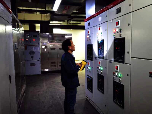 建設(shè)集團大秦置業(yè)公司開展小區(qū)用電安全大檢查