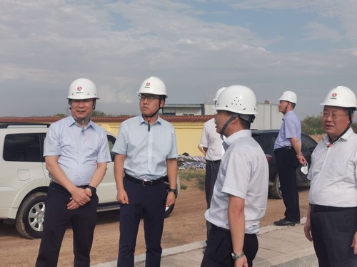 陜煤集團(tuán)基本建設(shè)管理部總經(jīng)理李仰東一行蒞臨陜煤建設(shè)榆陽煤炭物流園區(qū)項(xiàng)目調(diào)研指導(dǎo)工作