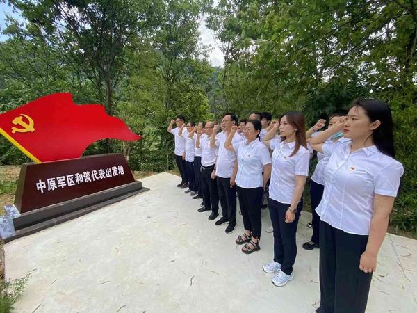 陜煤建設(shè)新城公司 開(kāi)展“追憶崢嶸歲月 傳承紅色精神”主題黨日活動(dòng)