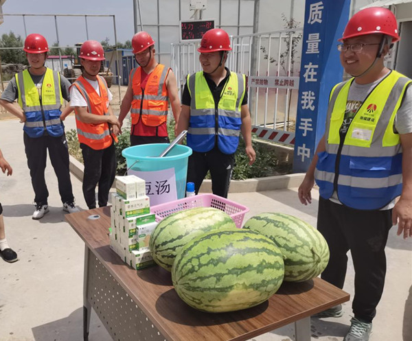 陜煤建設咸陽分公司第九項目部:不服“暑”，戰(zhàn)高溫