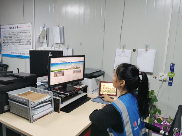 陜煤建設(shè)韓城分公司：中秋，我想對(duì)你說(shuō)……