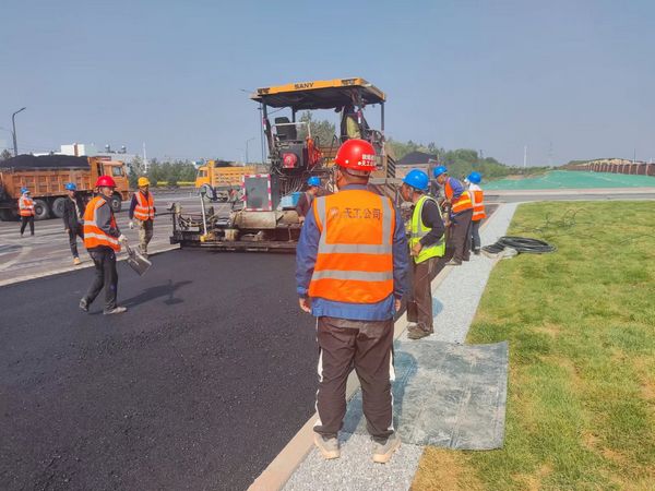 陜煤建設(shè)天工公司土建五部挑燈夜戰(zhàn)，開(kāi)啟趕“工期”加速度