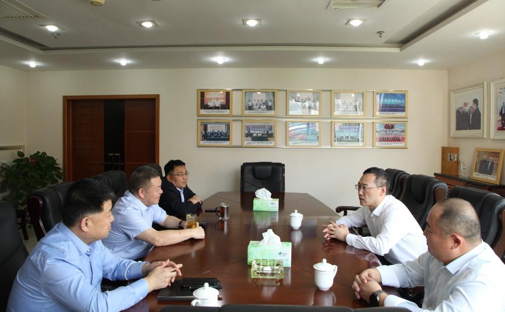 延安旅游集團黨委書記、董事長薛恩宇一行到陜煤建設(shè)座談交流