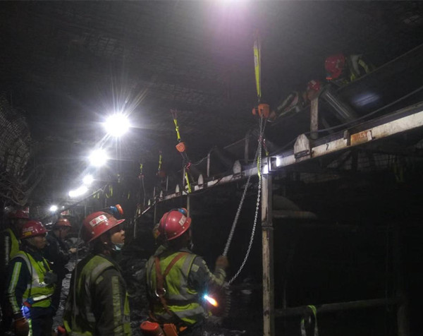 陜煤建設機電安裝公司小保當項目部奮戰(zhàn)36小時完成改造任務