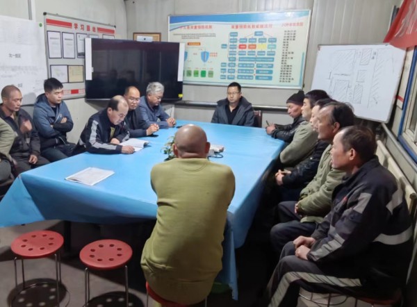 陜煤建設(shè)機(jī)電安裝公司神府項(xiàng)目部：抓好冬期安全，加強(qiáng)作業(yè)防護(hù)